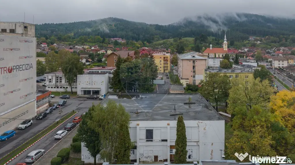 Spațiu de vanzare ideal depozitare judet Brașov Săcele...