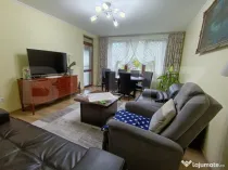 Casa cu 3 camere în suprafață de 122 mp și un teren de 5