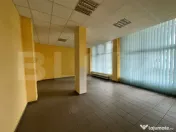 Spațiu comercial de închiriat, 120 mp, vitrină mare – z 