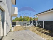 Duplex 85 mp utili, curte 200 mp – vedere la lac și p?... 