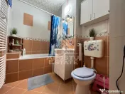 Apartament cu 3 camere, decomandat, 2 bai , 2 balcoane,zona Soarelui 