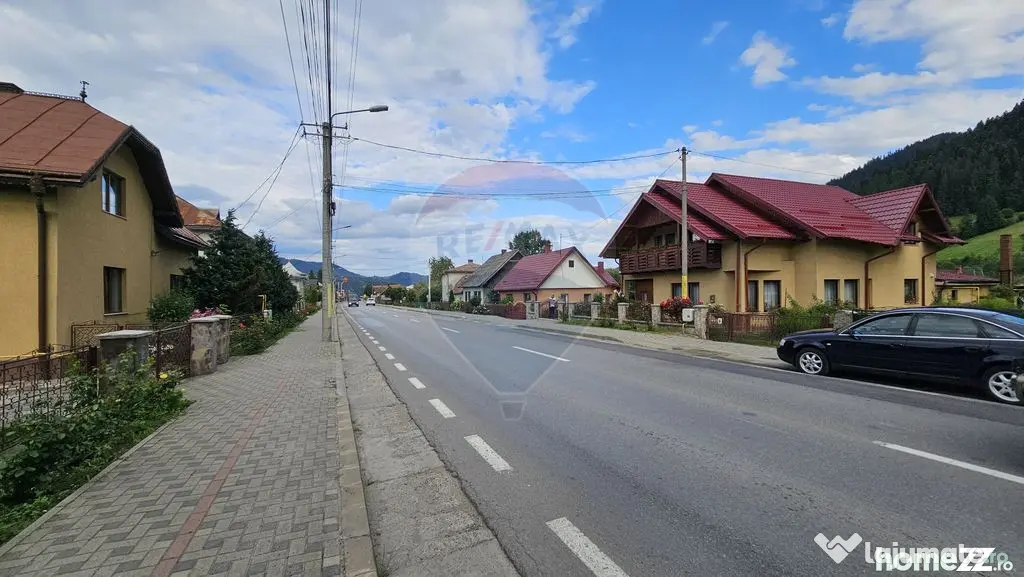 Casa 225 mp, teren intravilan 4822 mp C. Moldovenesc, Suc...