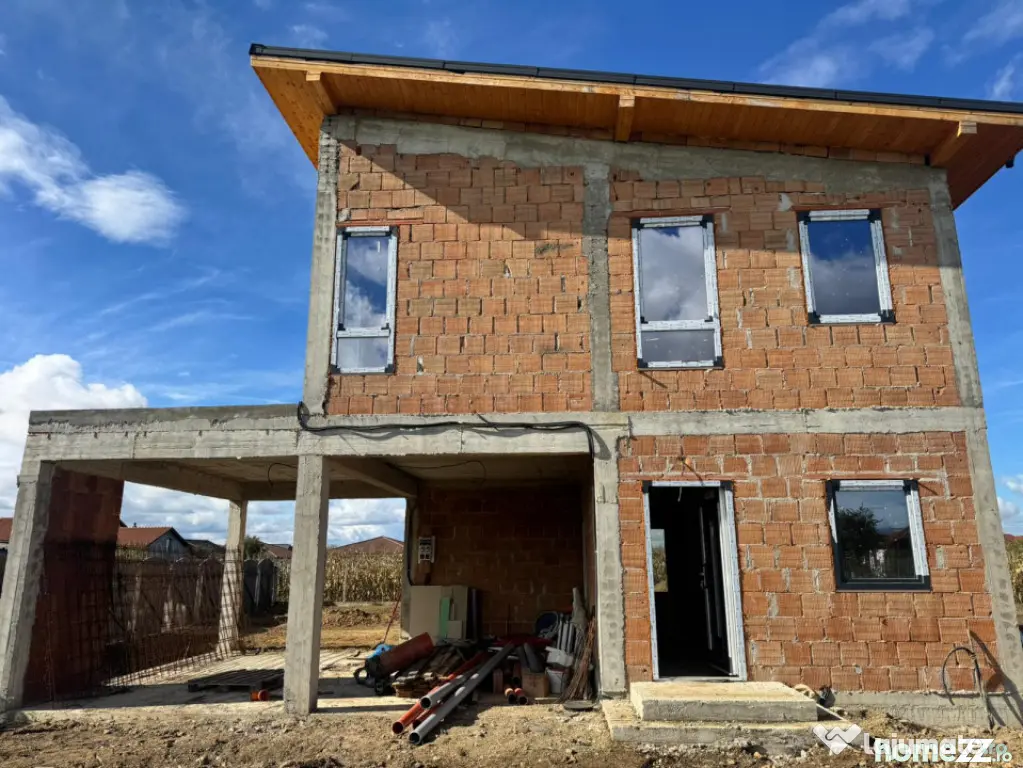 Casă individuală la roșu – 118 mp utili, teren 420 mp, - Sasar (Maramures)