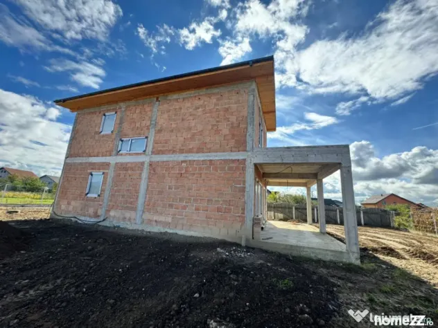 Casă individuală la roșu – 118 mp utili, teren 420 mp, - Sasar (Maramures)