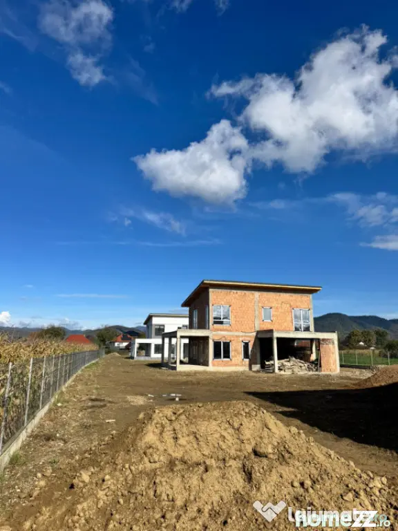 Casă individuală la roșu – 118 mp utili, teren 420 mp, - Sasar (Maramures)