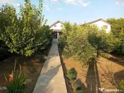 Casă modernă, construită în 2022, de vânzare în Gal... 