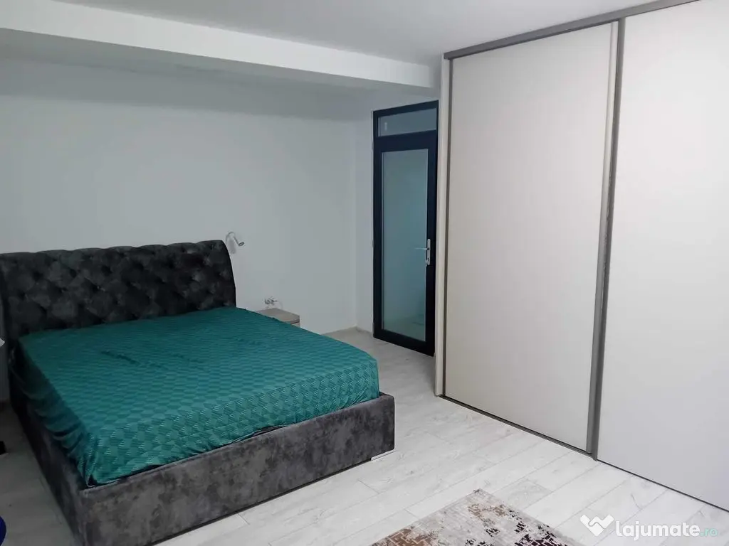 Casă modernă, construită în 2022, de vânzare în Gal...