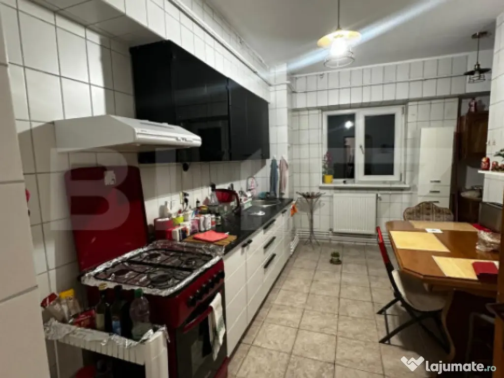 Apartament 4 camere, 93 mp, zona Centrala