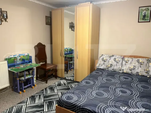 Casa de vanzare, 397 mp teren, zona Romanesti