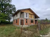 Casă Suseni-Cersani construcție solidă, teren 578 mp 