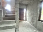 Casă Suseni-Cersani construcție solidă, teren 578 mp 