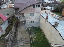 Casă / Vilă cu 5 camere de vânzare în zona Obor