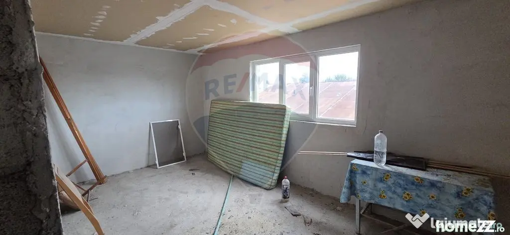 Casă / Vilă cu 5 camere de vânzare în zona Obor