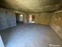 Casă / Vilă cu 5 camere de vânzare