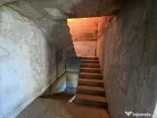 Casă / Vilă cu 5 camere de vânzare 