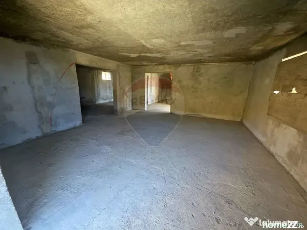 Casă / Vilă cu 5 camere de vânzare
