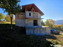 Casă / Vilă cu 5 camere de vânzare