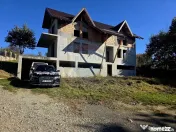 Casă / Vilă cu 5 camere de vânzare