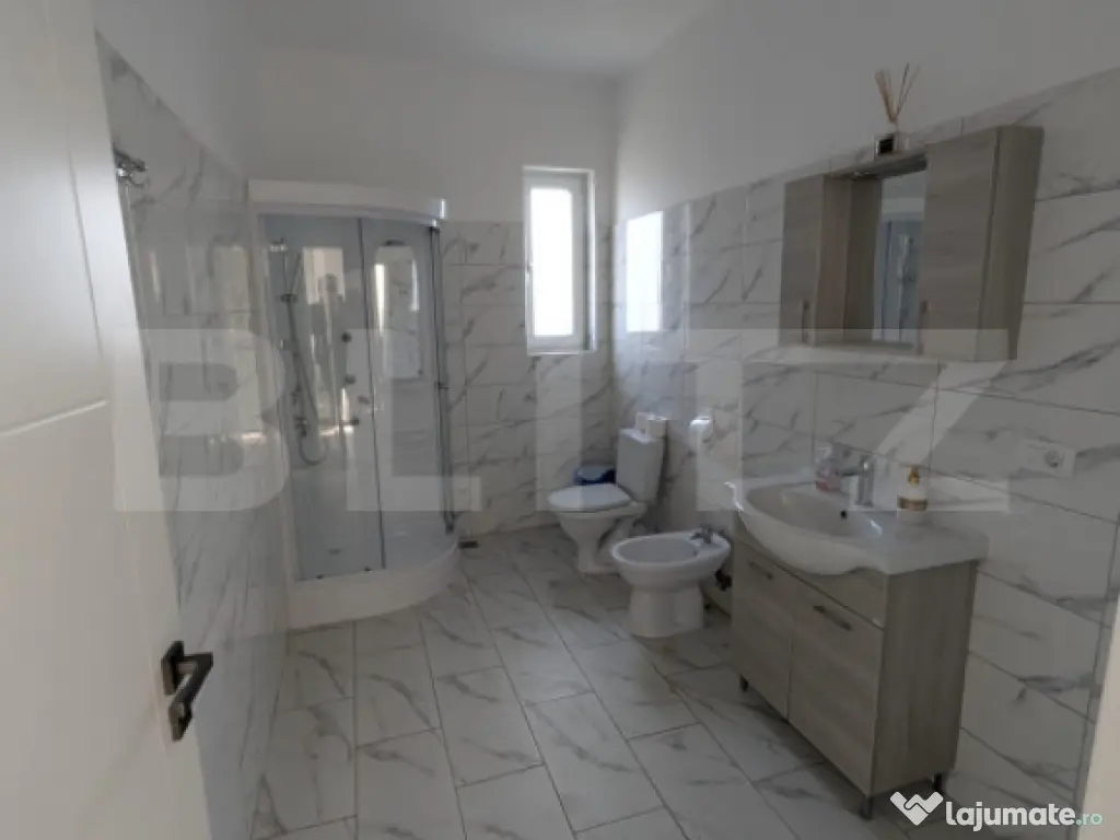 Casa in Vorovesti, la strada principala - pozitie excelenta!