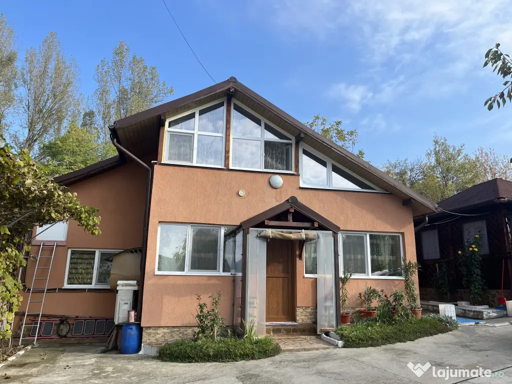 Casă Vladesti Țarina