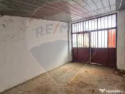 Casă si spatiu comercial cu suprafata de 483 mp 