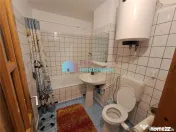 Apartament cu 3 camere etaj 2 Obcini zona Dany Gry