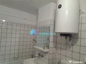 Apartament cu 3 camere etaj 2 Obcini zona Dany Gry 