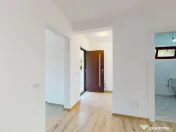 Casa Duplex cu 3 dorm.+ Dressing + Panouri Solare! Cu 2 i... 