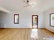 Casa Duplex cu 3 dorm.+ Dressing + Panouri Solare! Cu 2 i... 