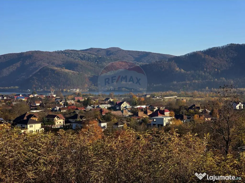 Teren 6,874mp Alexandru cel Bun / Strada plopusor