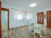Casă cu 4 camere de închiriat în zona Salca 