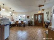 Casă / Vilă cu 6 camere de vânzare in Tarlungeni 