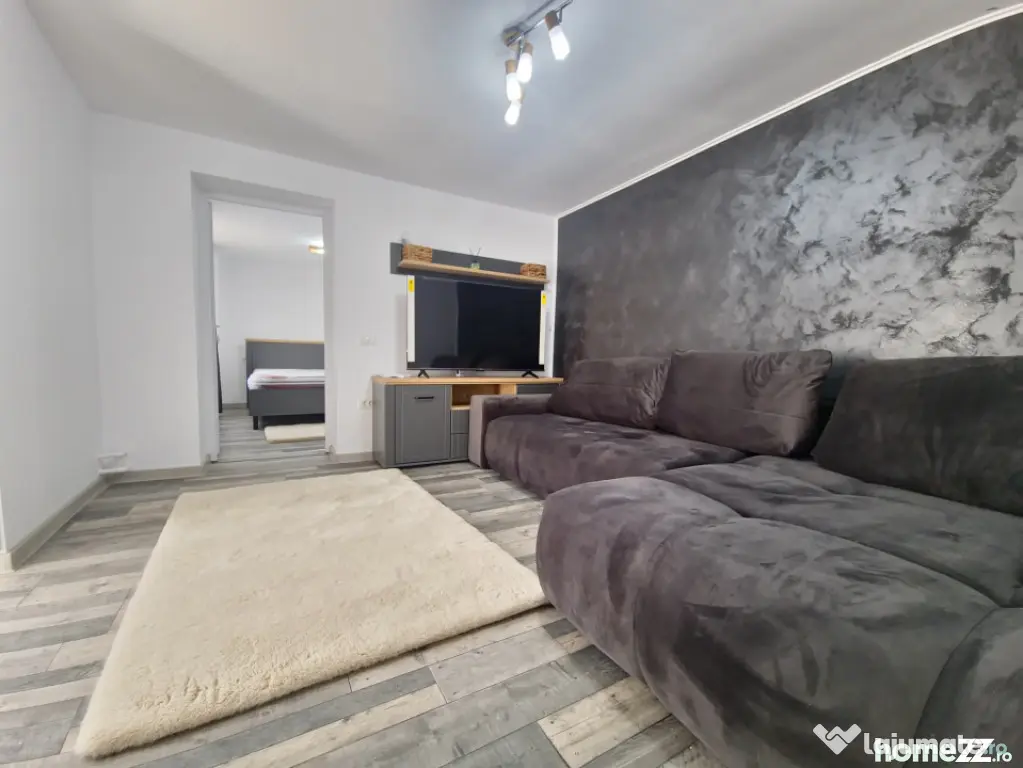 Casa individuala 3 camere foisor acoperit curte km 4 - Constanta (Constanta)