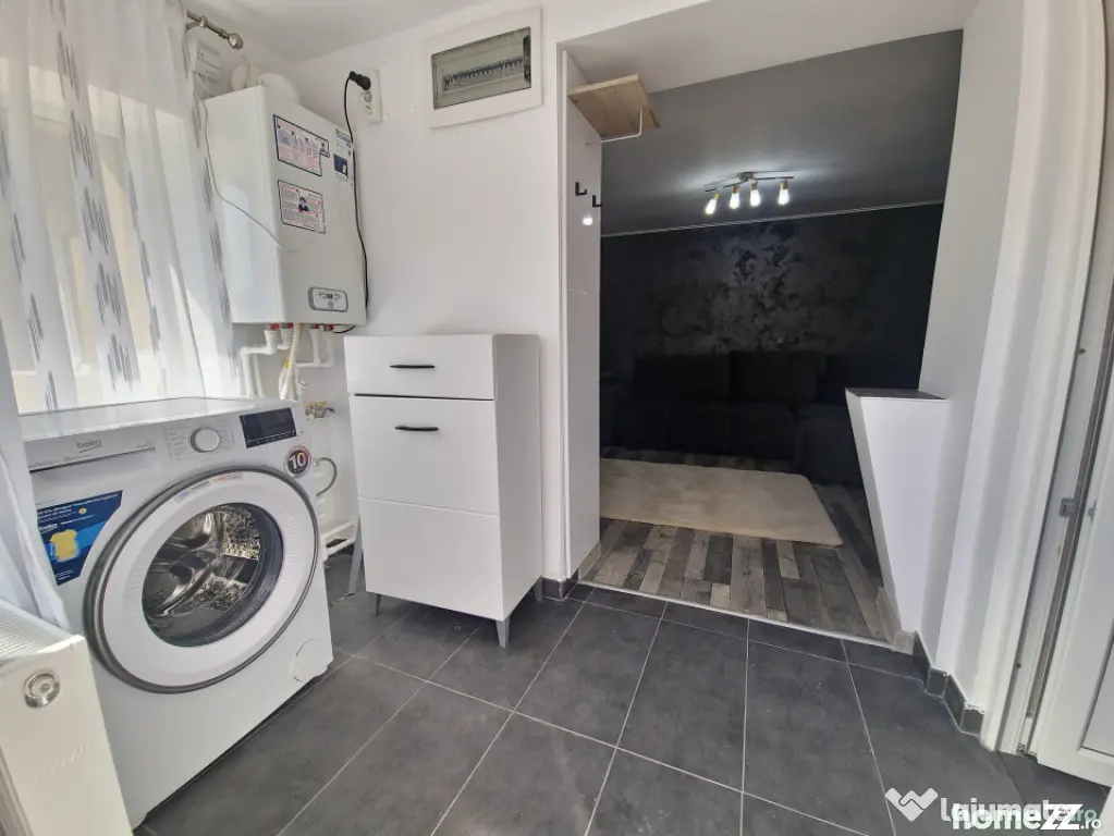 Casa individuala 3 camere foisor acoperit curte km 4 - Constanta (Constanta)