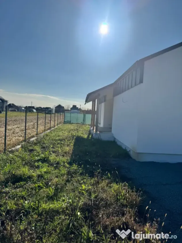 Casă nouă, semifinisata – aproape de oraș!