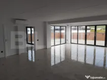 Penthouse 200 mp utili, 400 mp terasa, 2 garaje, 1 parcare,