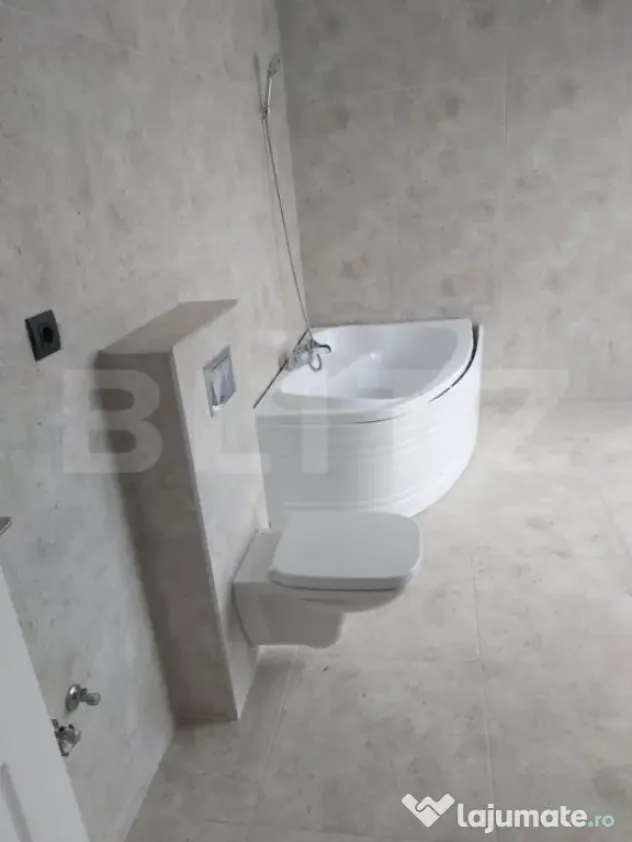 Penthouse 200 mp utili, 400 mp terasa, 2 garaje, 1 parcare,