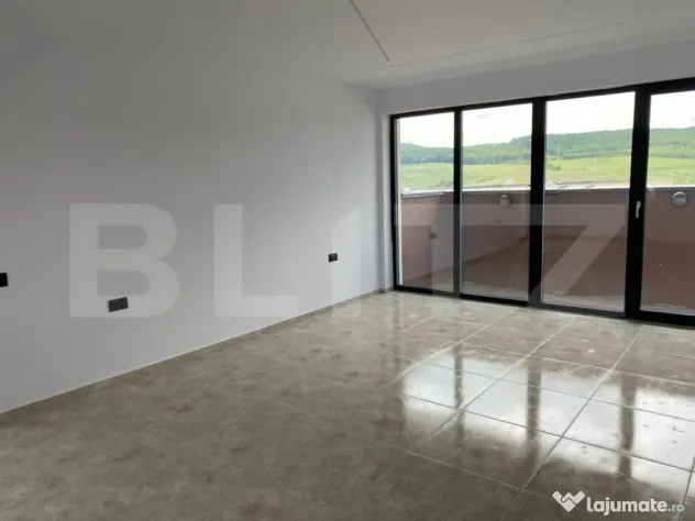 Penthouse 200 mp utili, 400 mp terasa, 2 garaje, 1 parcare,