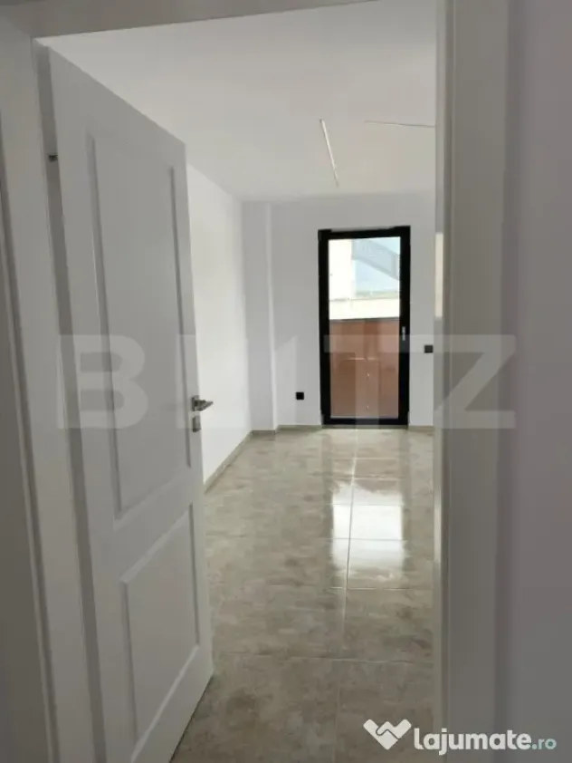 Penthouse 200 mp utili, 400 mp terasa, 2 garaje, 1 parcare,