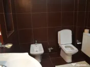 Sinaia-De vanzare pensiune cu 18 camere functionala 