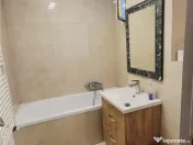 Apartament 3 camere,decomandat,renovat, suprafata generoasa, 