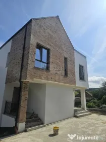 Duplex de 4 camere, zona Tauti, Floresti