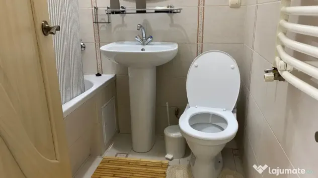 Apartament cu 2 camere de inchiriat in zona Teiul Doamnei