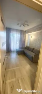 Apartament cu doua amere de inchiriat in zona Damaroaia