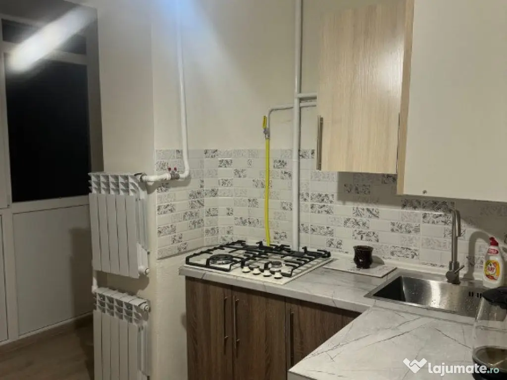 Garsoniera de inchiriat zona Piata Romana