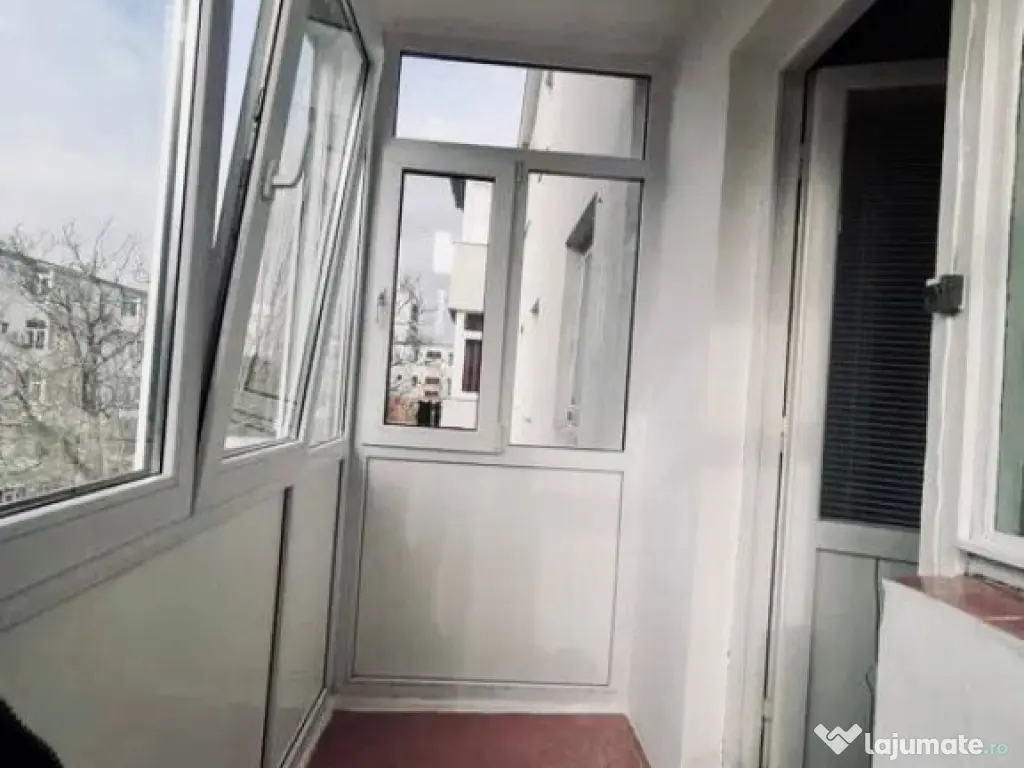 Apartament 3 camere semidecomandat KM 4-5