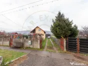 2 case individuale in Com. Titesti sat Bucsenesti-Lotasi- ju 