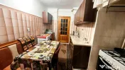 Apartament spațios 3 camere Mioveni ultracentral 