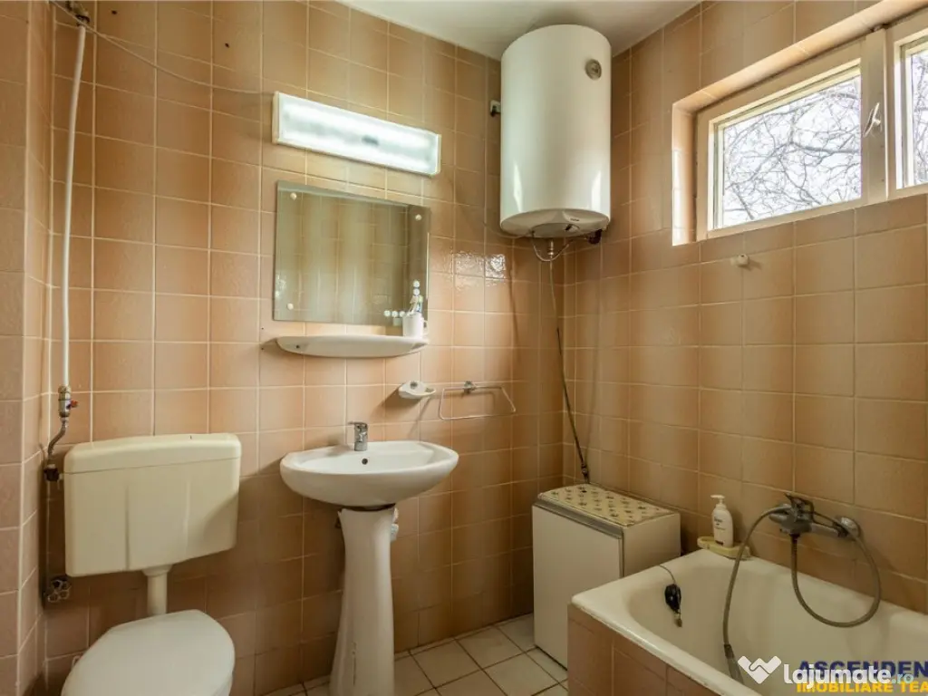 FILM! Casa pe domeniu de 3.117 mp, Viperesti Buzau