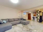 Două case pe același teren – locuință + oportunitat... 